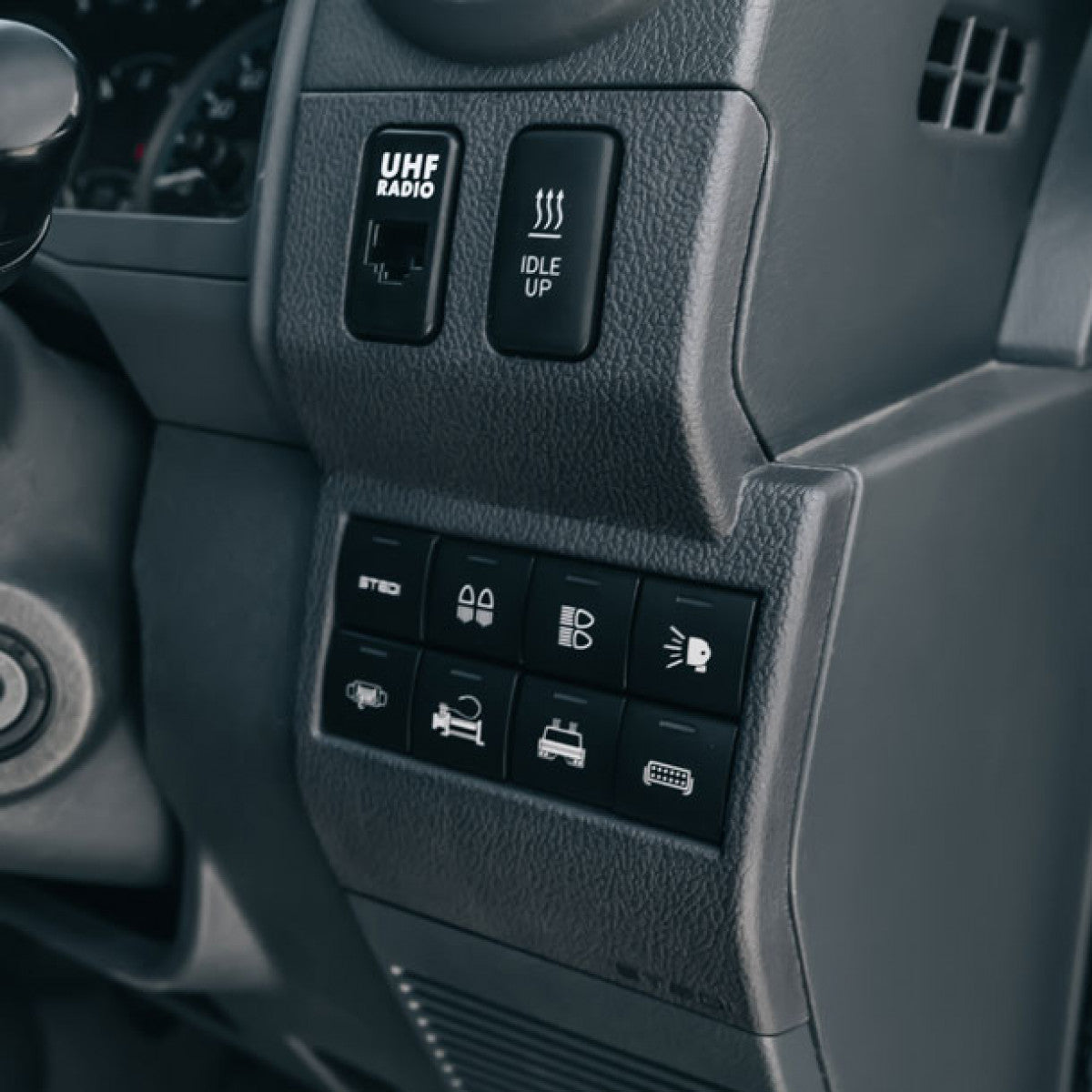 switch-fascia-panel-to-suit-toyota-70-se