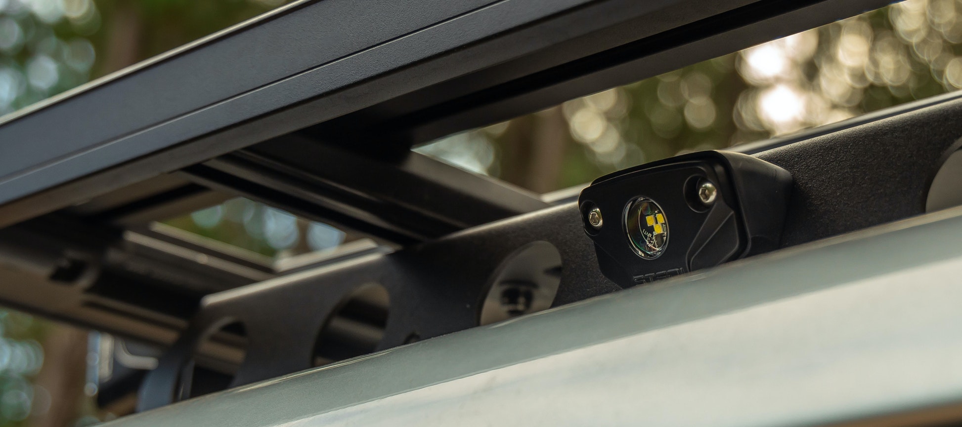 easy-fit-mount-rhino-rack-s-1.jpg_ixlib=imgixjs-3.4.0&w=1946.jpg