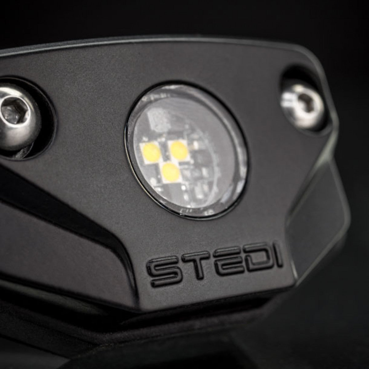 surface-5700k-led-rock-light-ledrock-wht
