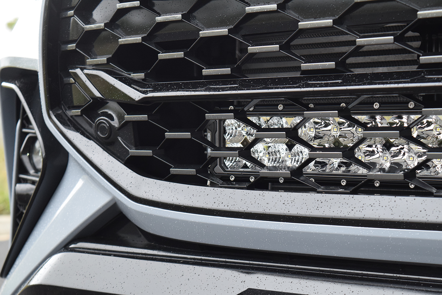 Isuzu MU-X Behind-Grille Light Bar