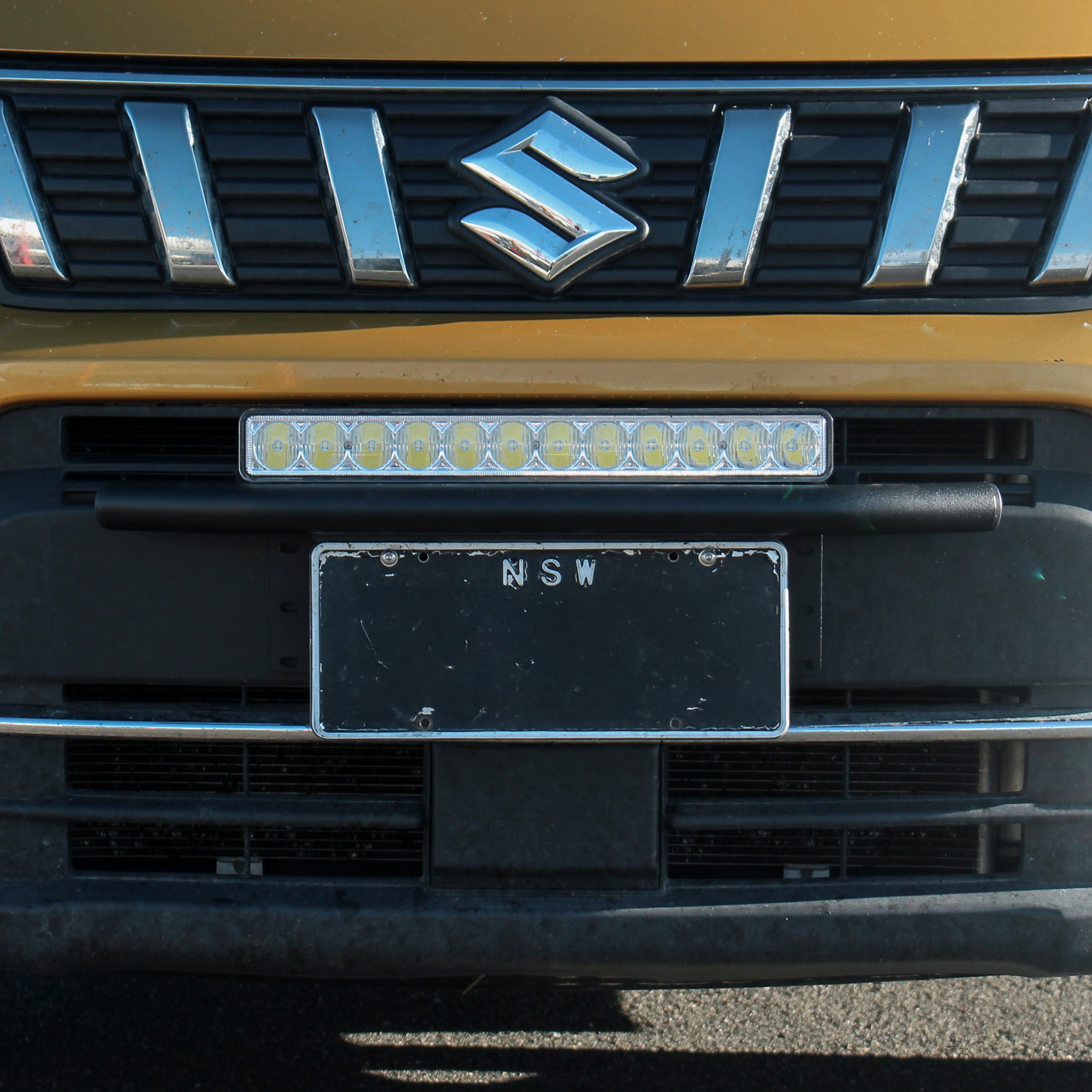 Universal Number Plate Light Bar Mount