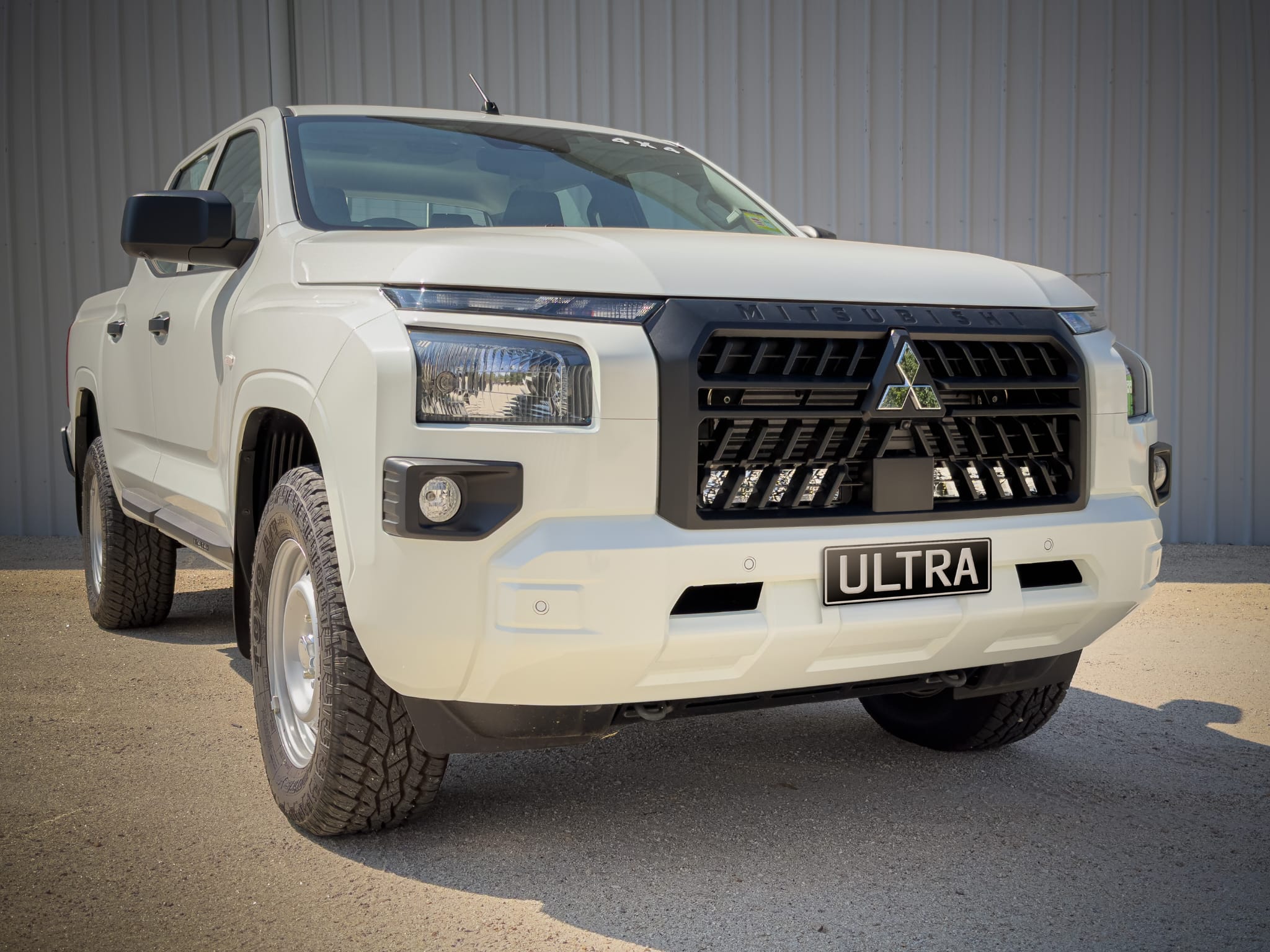 MV Triton Behind-Grille Light Bar