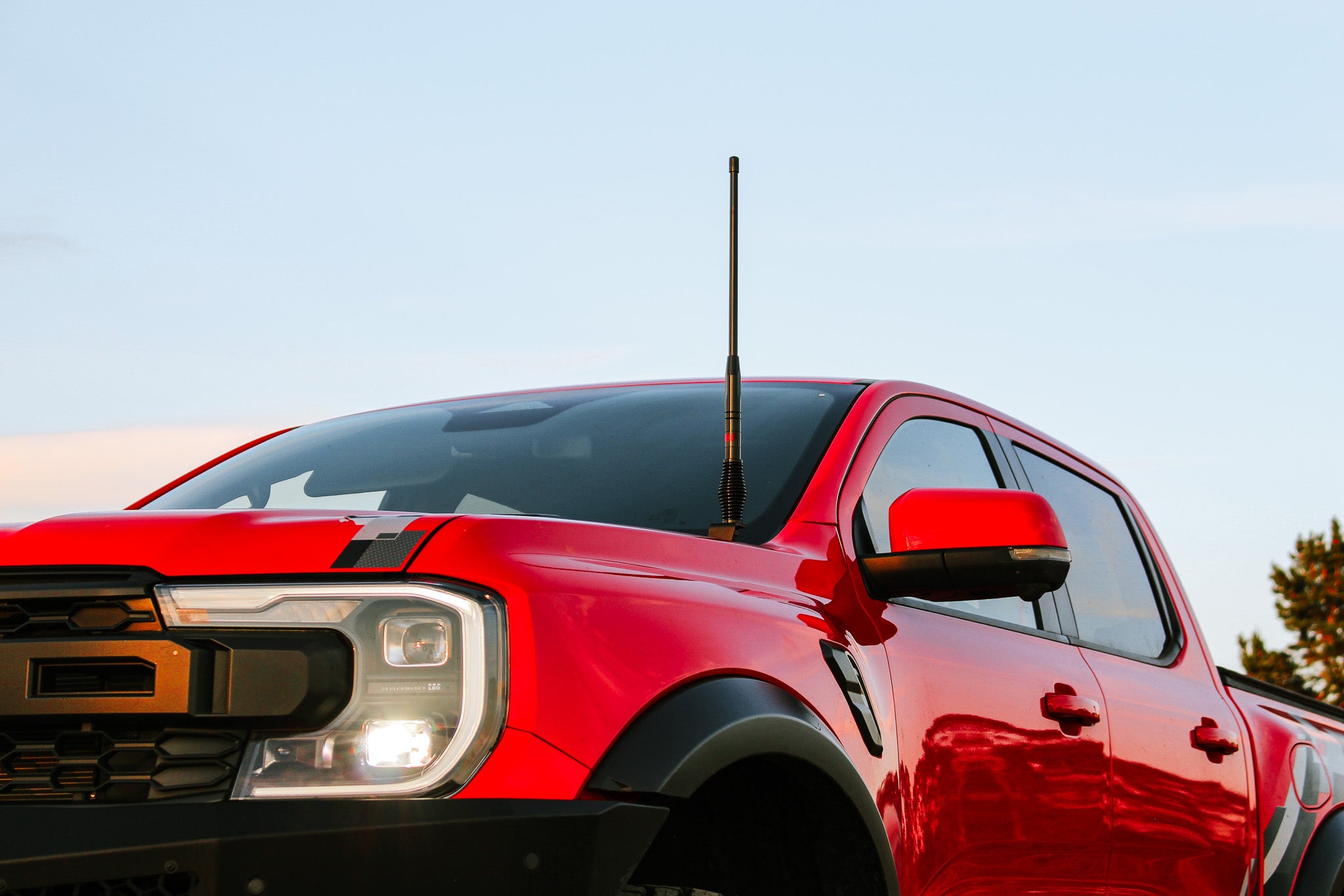 Bonnet Aerial Mount - Next-Gen Ford Everest