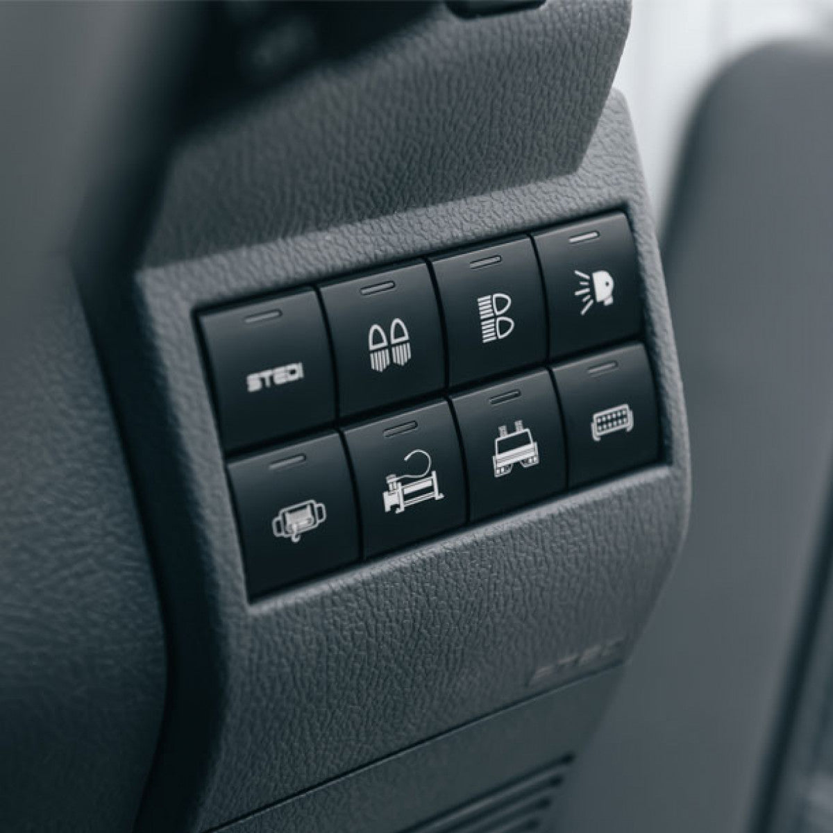 switch-fascia-panel-to-suit-toyota-70-se