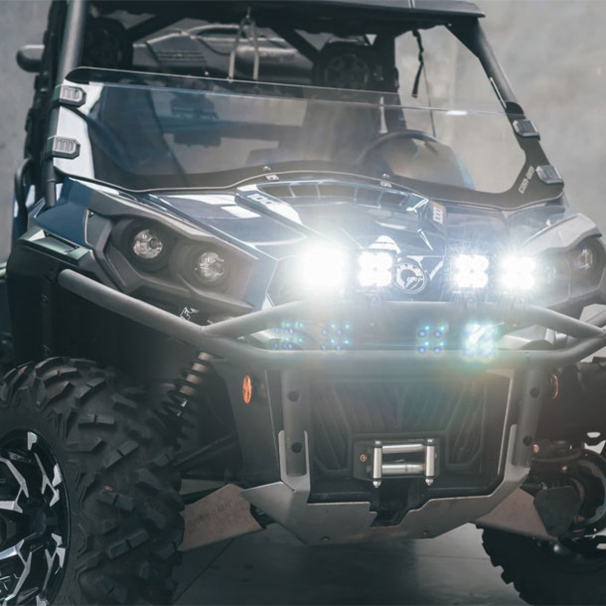 c-4-black-edition-led-light-cube-flood-l